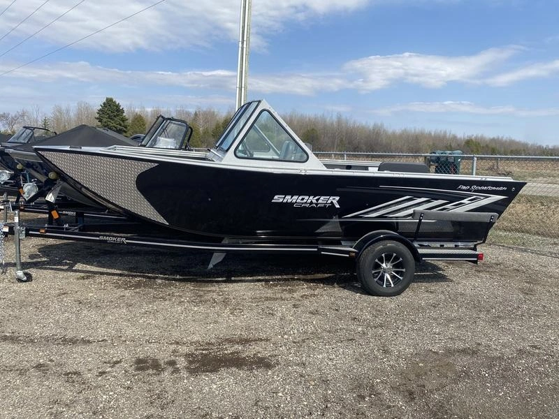 2025 Smoker-craft Pro Sportsman 1872 Dc alt