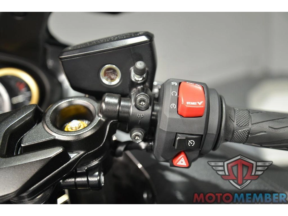 2023 Suzuki Hayabusa alt