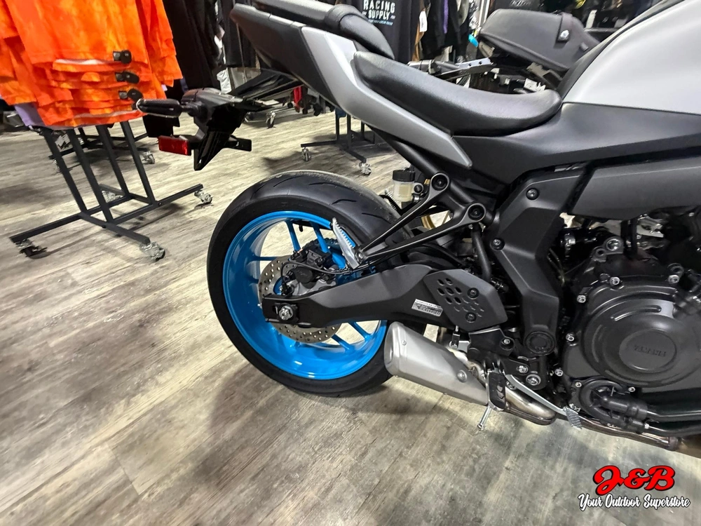 2026 Yamaha Mt-07 Ice Storm alt