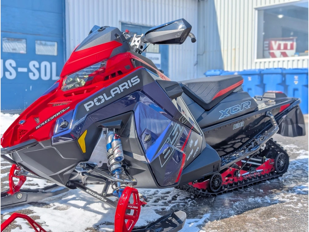 2025 Polaris 650 Indy Xcr 128 🎯 Motoneige Performance Occasion Garantie Cloutée Inspection 1 Proprio Fiable Prête Saison 🟢 alt