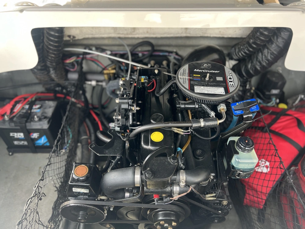 Larson Lx1850 2011 alt