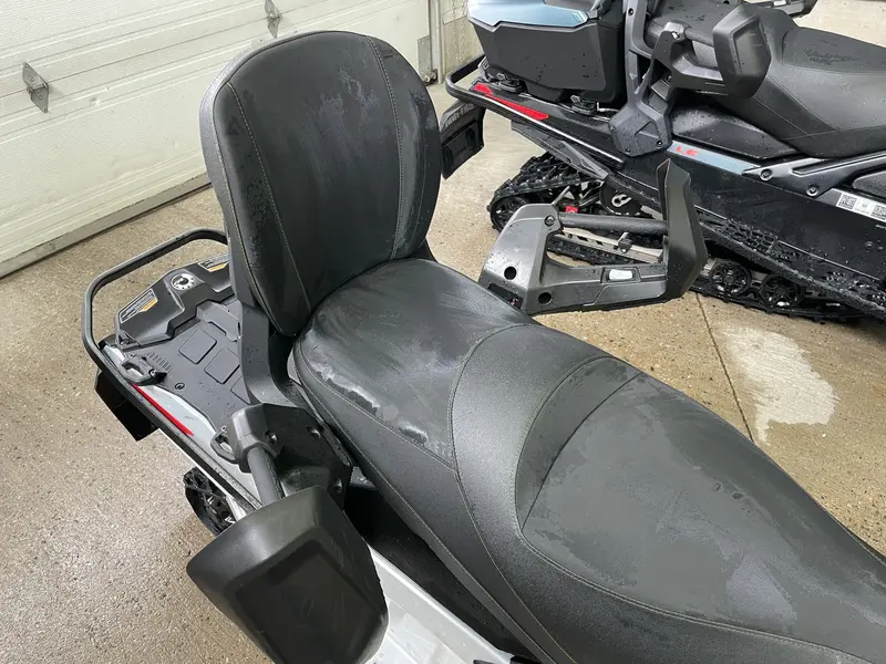 Ski-Doo Grand Touring Sport 900 ACE 2026
