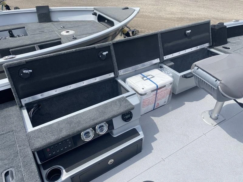 2025 Smoker-craft Adventurer 188 T alt