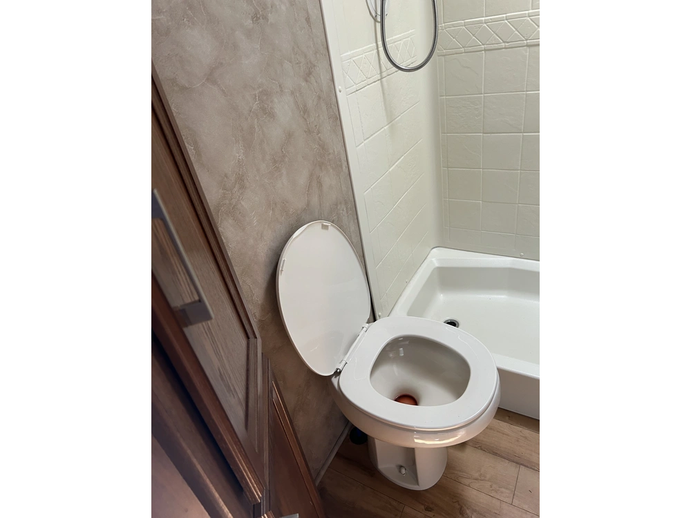 2014 Crossroads Rv Cruiser Cfl30d alt