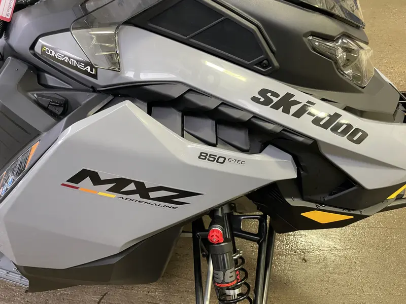 Ski-Doo MXZ Blizzard 850 Etec 129" 2025