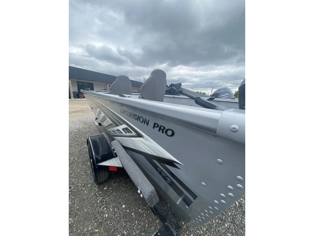 2023 Smoker-craft Excursion 176 T Pro alt