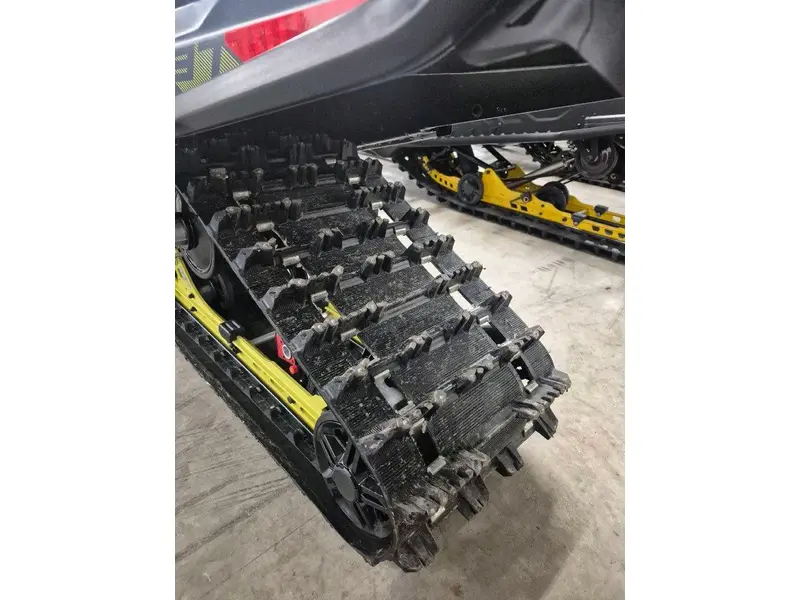 2026 Ski-Doo RENEGADE X-RS 900 ACE Turbo R thumbnail 5