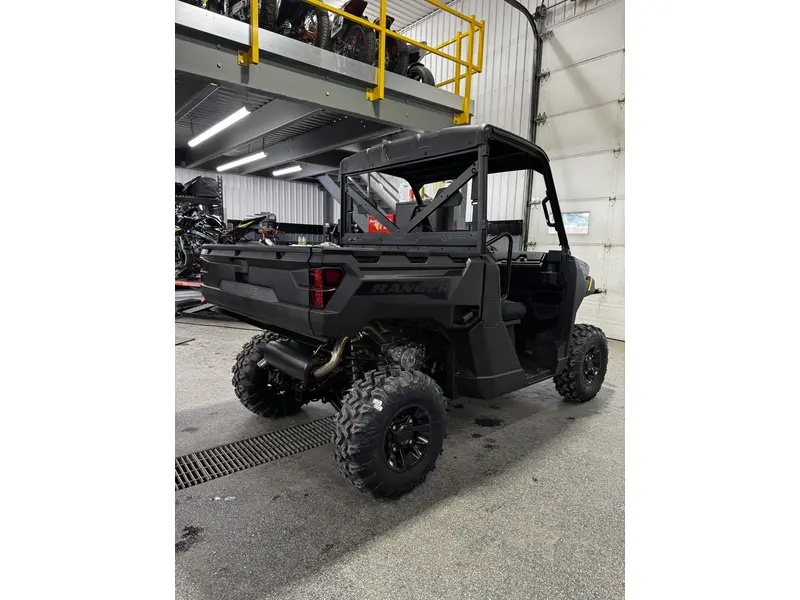 2026 Polaris RANGER 1000 PREMIUM thumbnail 2