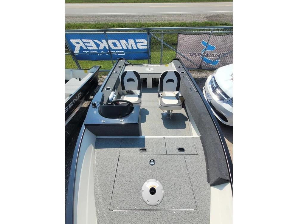 2023 Legend Boats R15 Sc alt