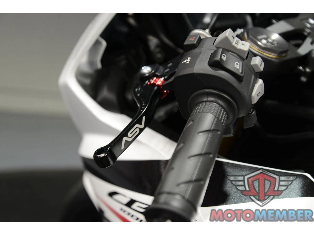 2026 Honda Cbr1000rr alt