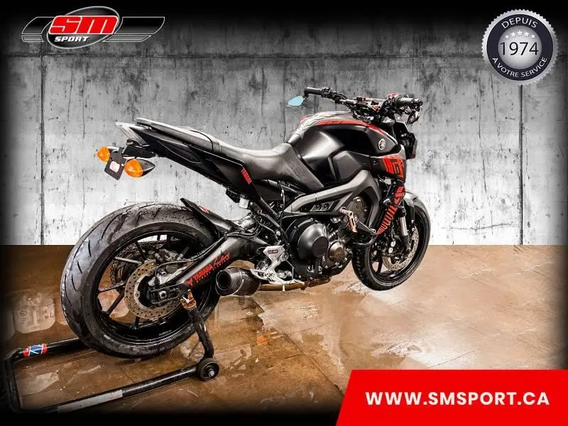 2019 Yamaha MT-09 thumbnail 3