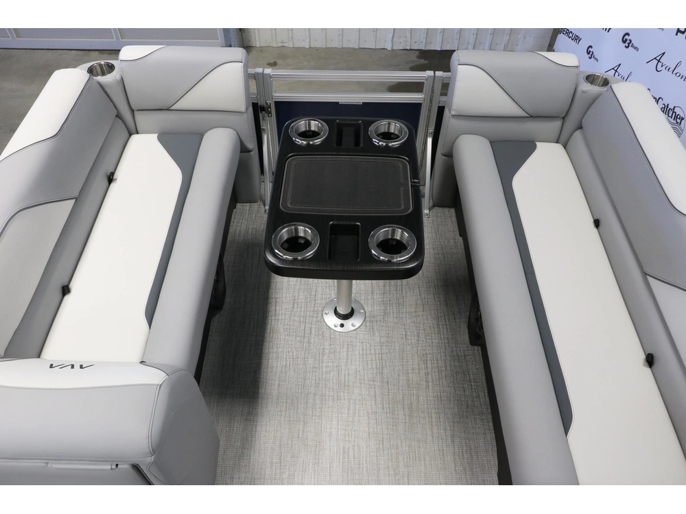 Avalon 2180 Venture Cruise 2026 alt