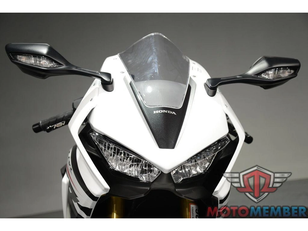2026 Honda Cbr1000rr alt
