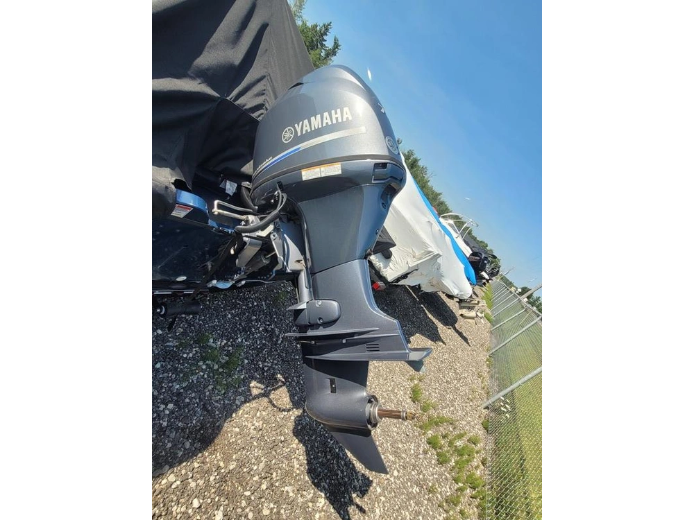 2023 Smoker-craft Excursion 166 Sc alt