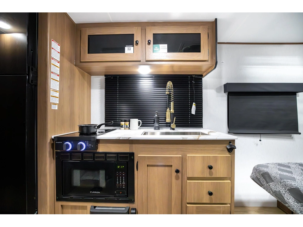 2026 Apex 187 Rb alt