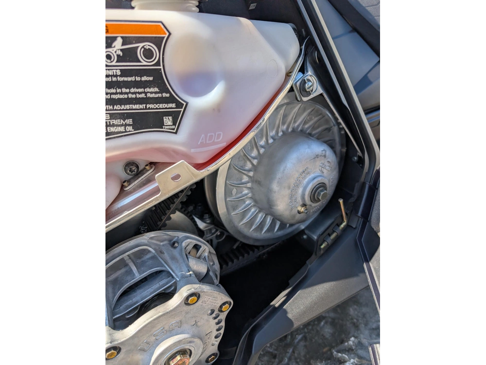 2025 Polaris 650 Indy Xcr 128 🎯 Motoneige Performance Occasion Garantie Cloutée Inspection 1 Proprio Fiable Prête Saison 🟢 alt