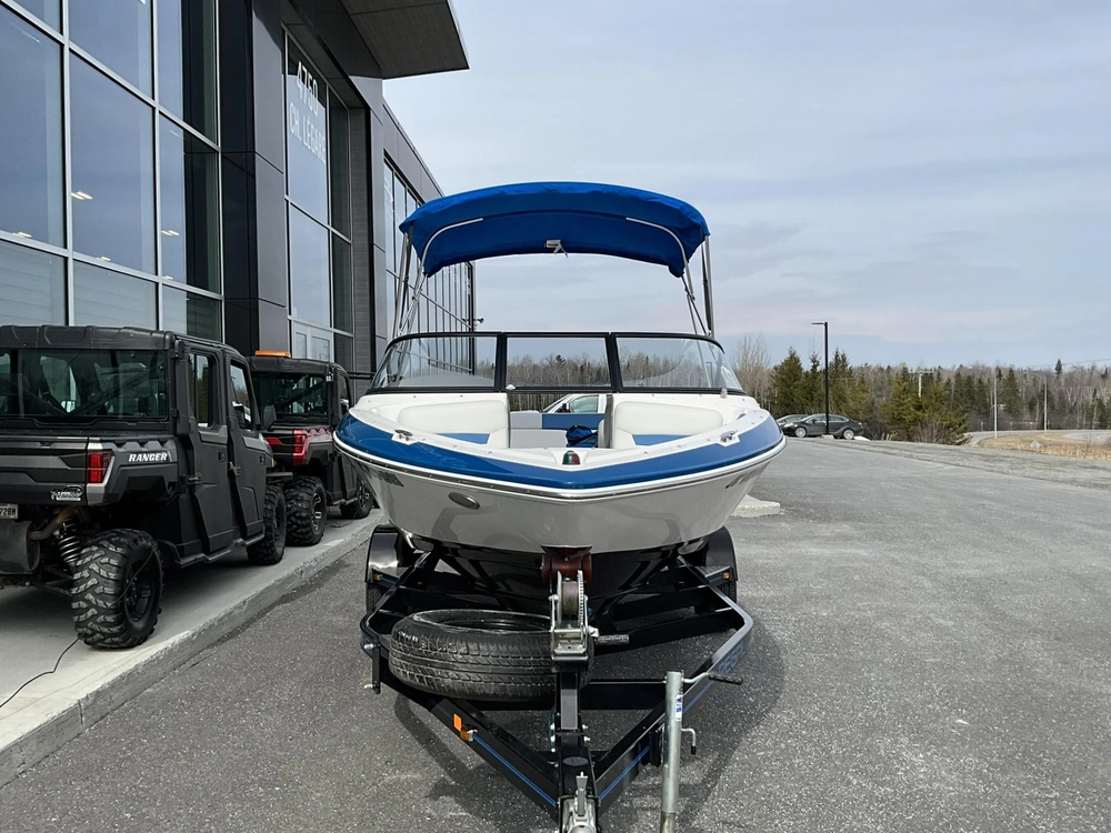 2015 Regal 1900 Esx alt