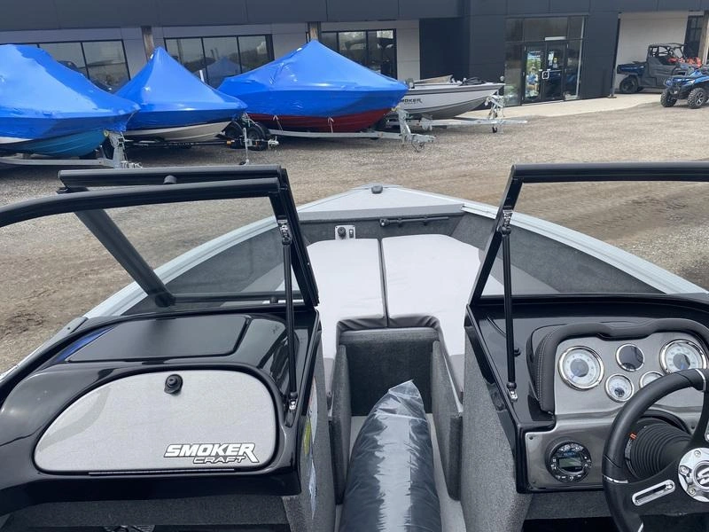 2023 Smoker-craft Ultima 182 alt