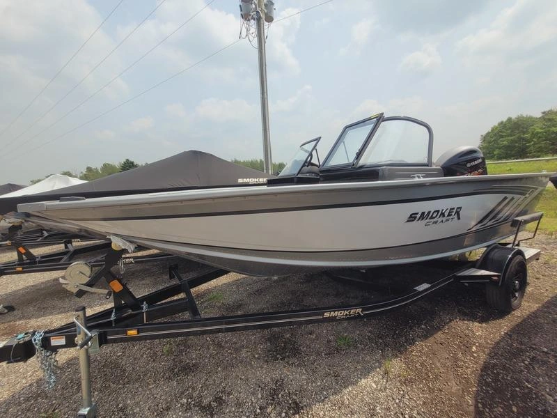 2023 Smoker-craft Ultima 182 alt