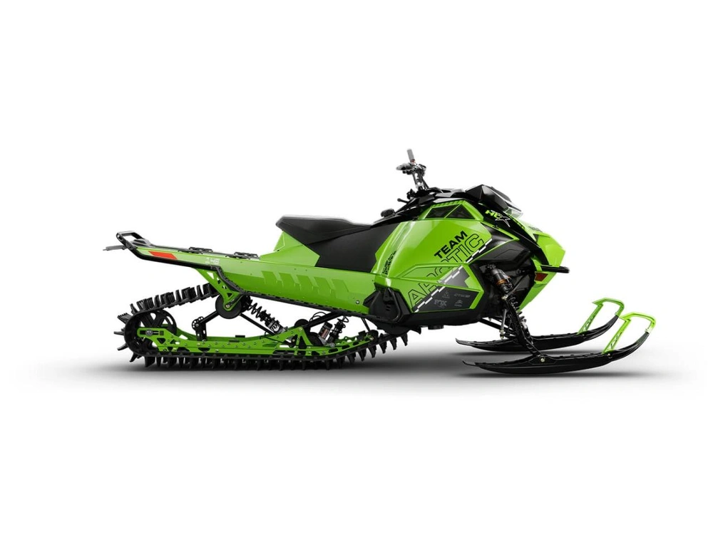 2027 Arctic Cat Hcx 858 146 2.6 alt