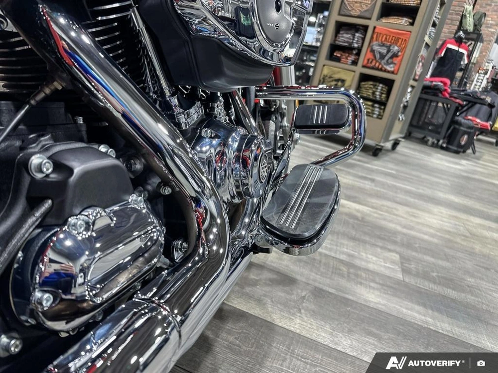 2026 Harley-davidson Road Glide alt