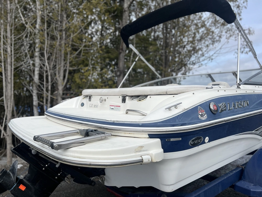 Larson Lx1850 2011 alt