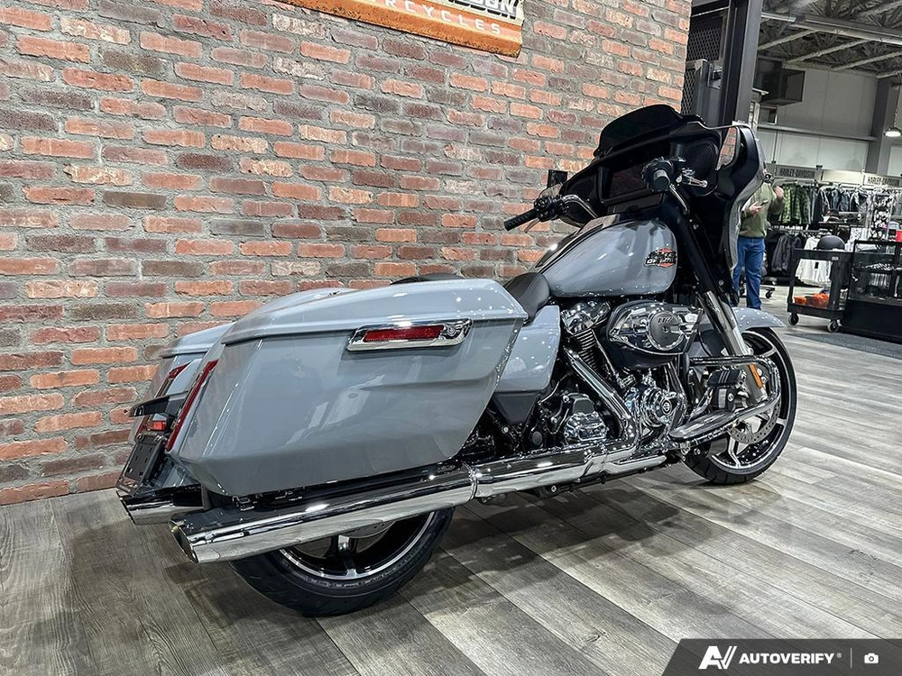 2026 Harley-davidson Street Glide alt