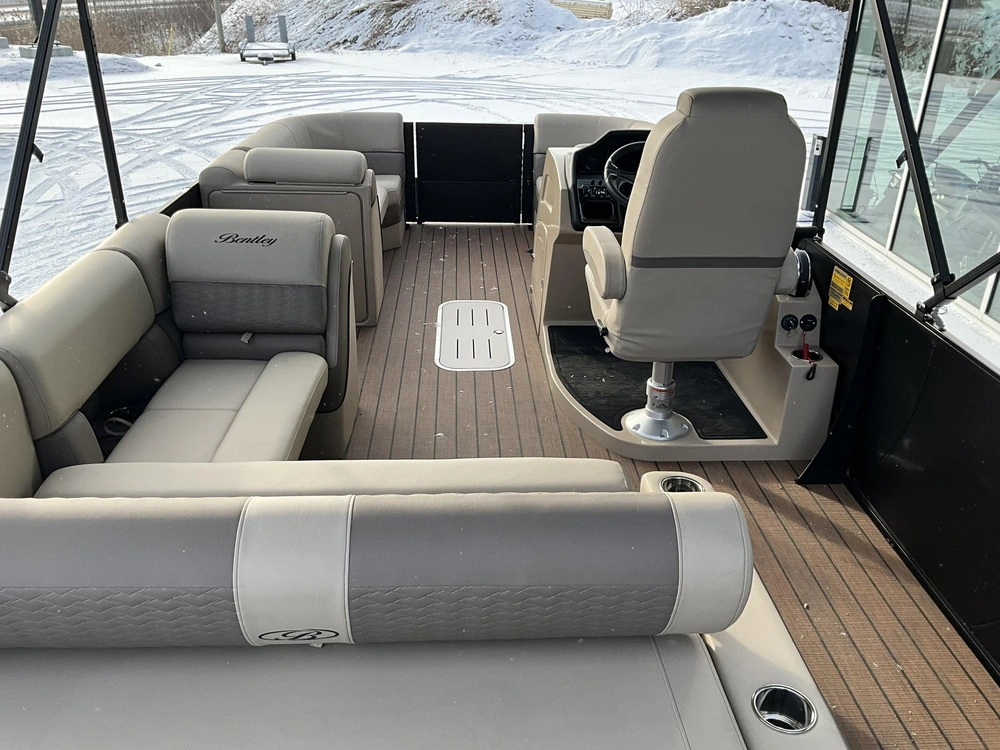 Bentley Elite 223 Swingback Bench 2024 alt