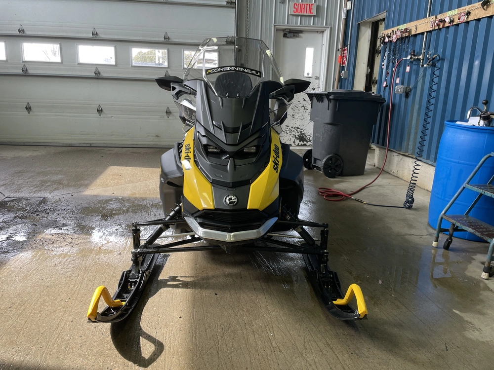 Ski-doo Grand Touring Sport 600 Ace 2026 alt