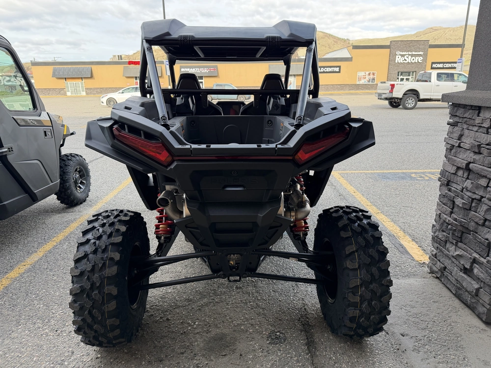 2026 Polaris Rzr Xp 1000 Ultimate alt