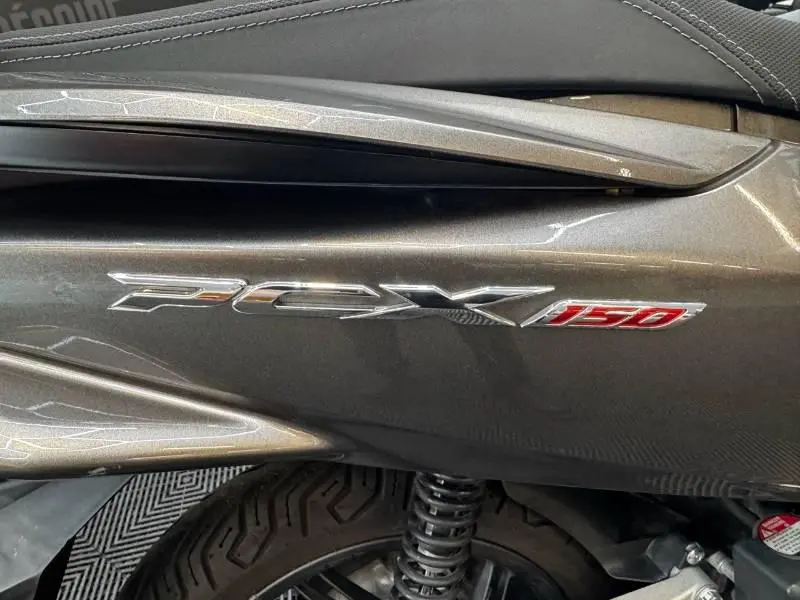 2015 Honda PCX 150 thumbnail 7