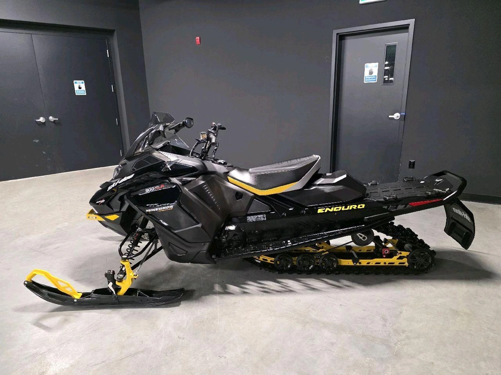 Ski-doo Renegade Enduro 900ace Turbo R 2024 alt