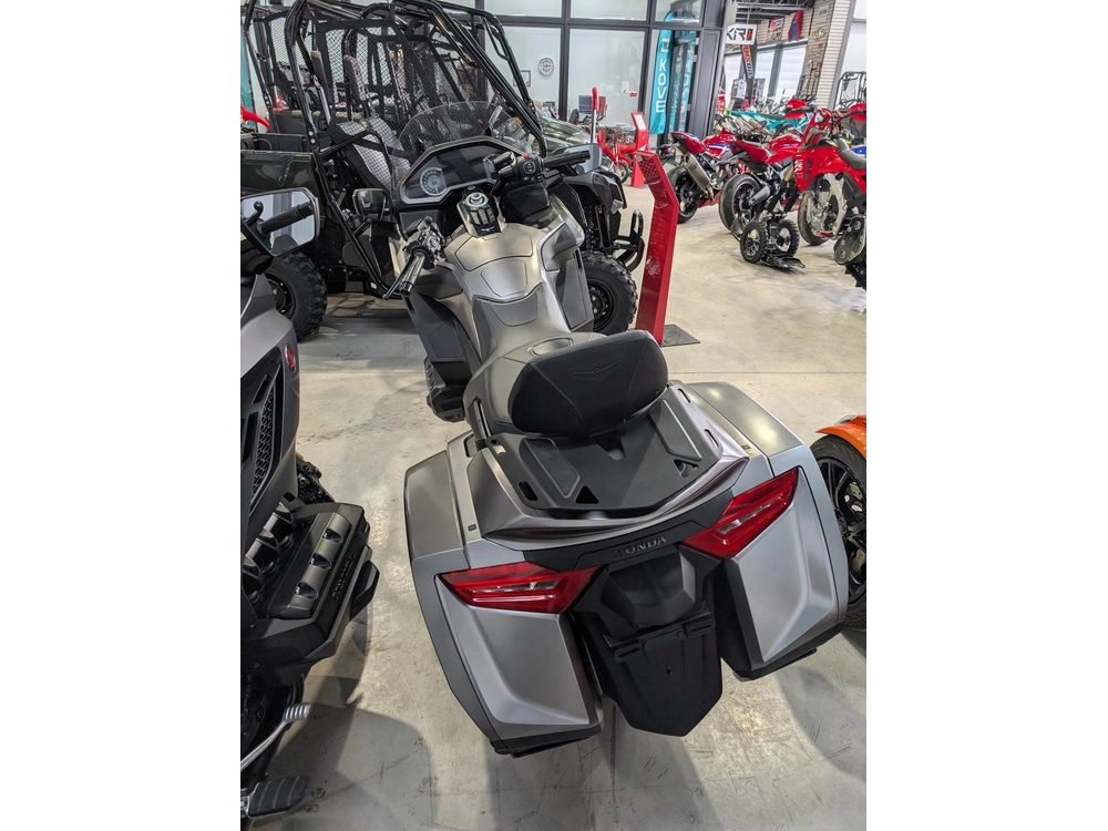 Honda Goldwing 1800 Bagger 2018 alt