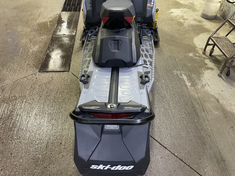 Ski-Doo MXZ Blizzard 850 Etec 129" 2025