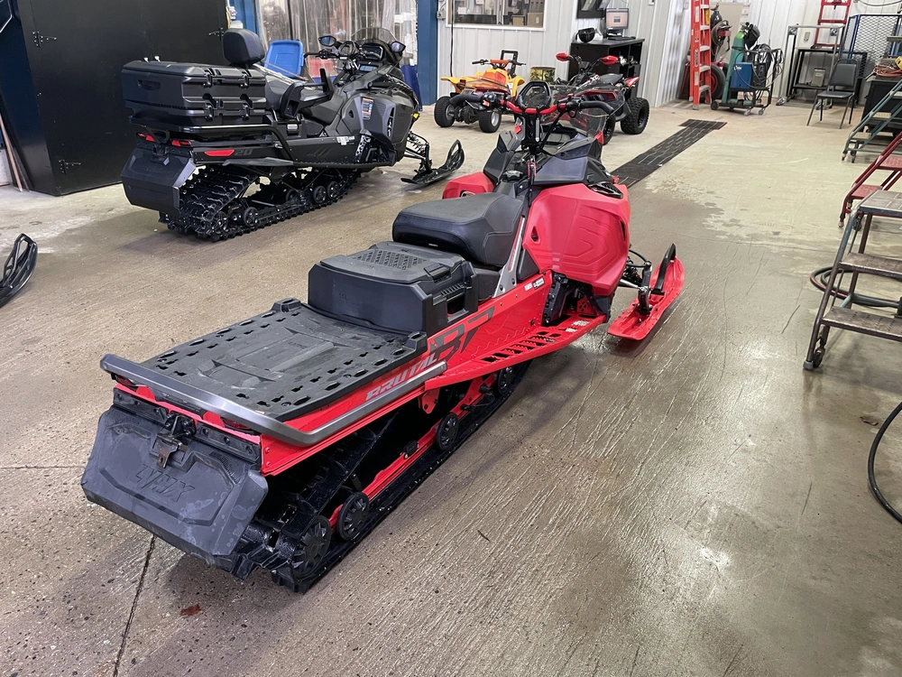 Lynx Brutal Re 850 E-tec 2024 alt