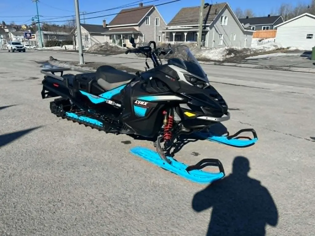 Ski-Doo COMMANDER RE 900 ACE Turbo R PowderMax 1.75'' E.S. w/ 10.25'' Touchscreen 2026