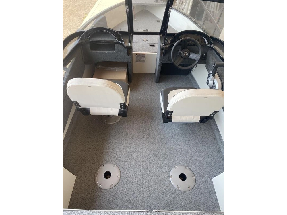 2026 Legend Boats R15 alt