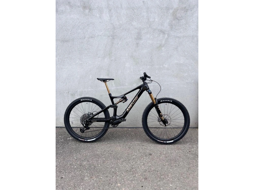 2025 Other Pl Carbon Pro alt
