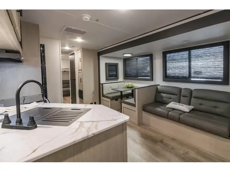 Coachmen Shasta I-5 Edition 530BQB 2026