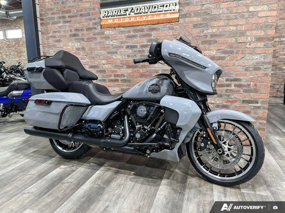 2026 Harley-davidson Street Glide Limited alt
