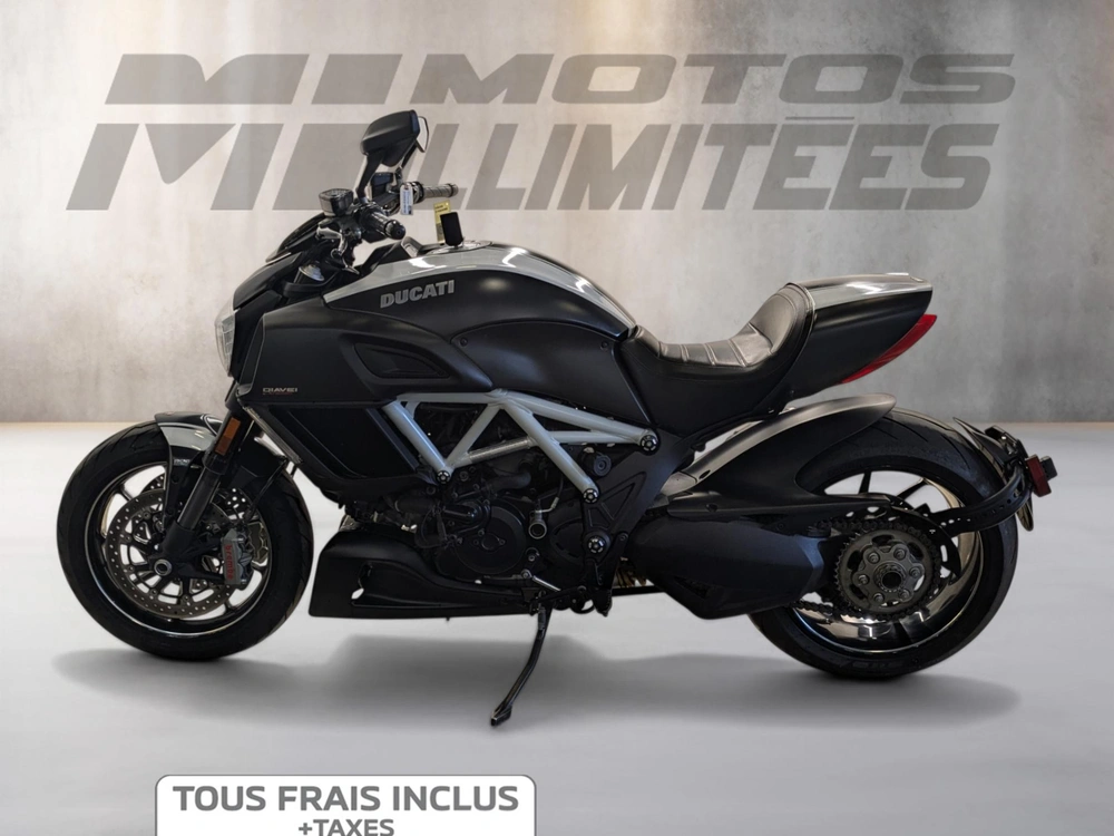 Ducati Diavel Carbon Abs 2015 alt