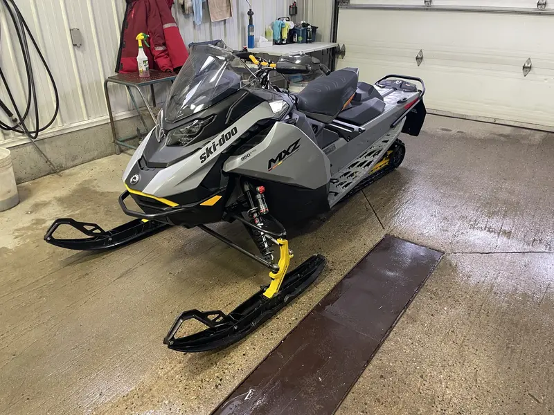 Ski-Doo MXZ Blizzard 850 Etec 129" 2025
