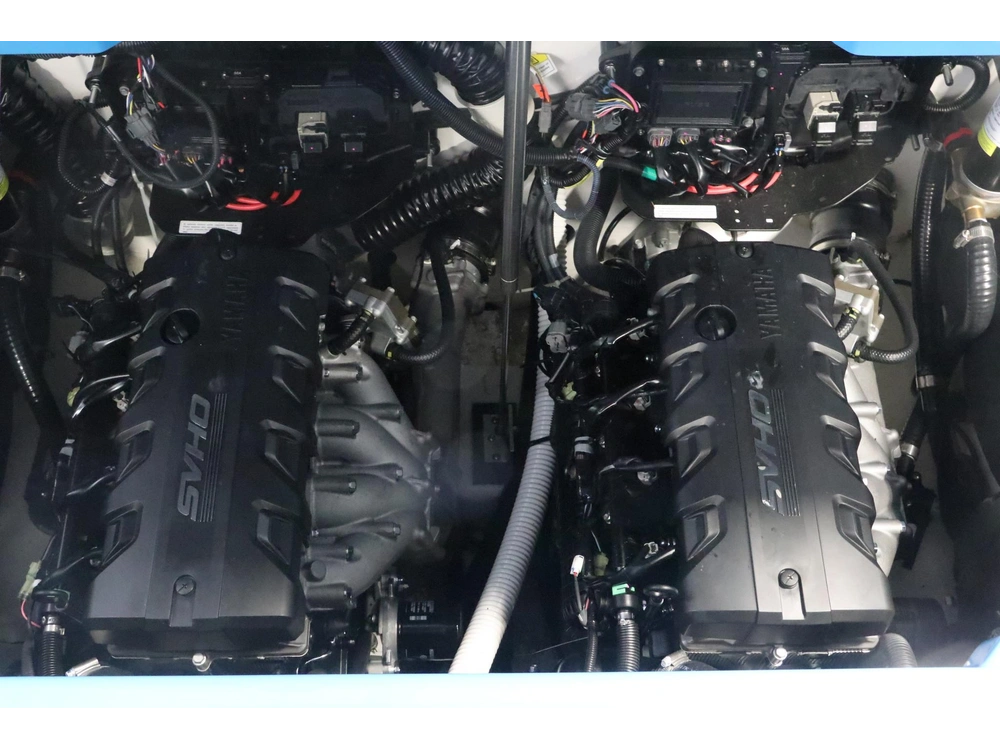 2022 Yamaha 255xd alt