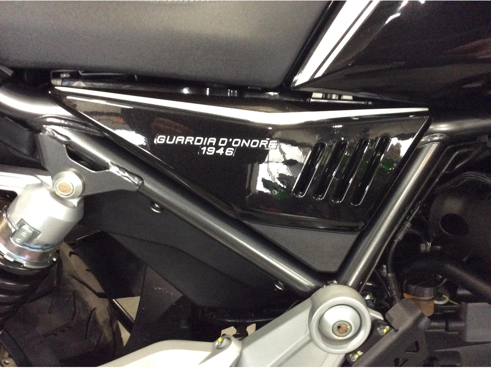 Moto Guzzi V85tt Guardia Abs 2022 alt