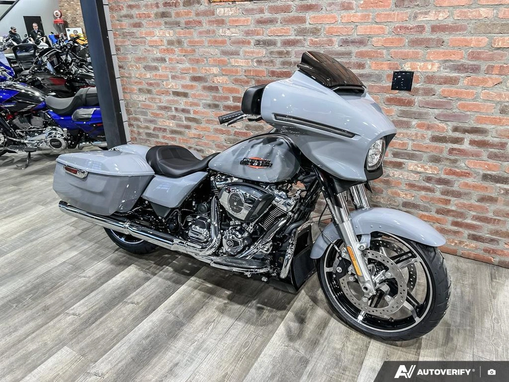 2026 Harley-davidson Street Glide alt