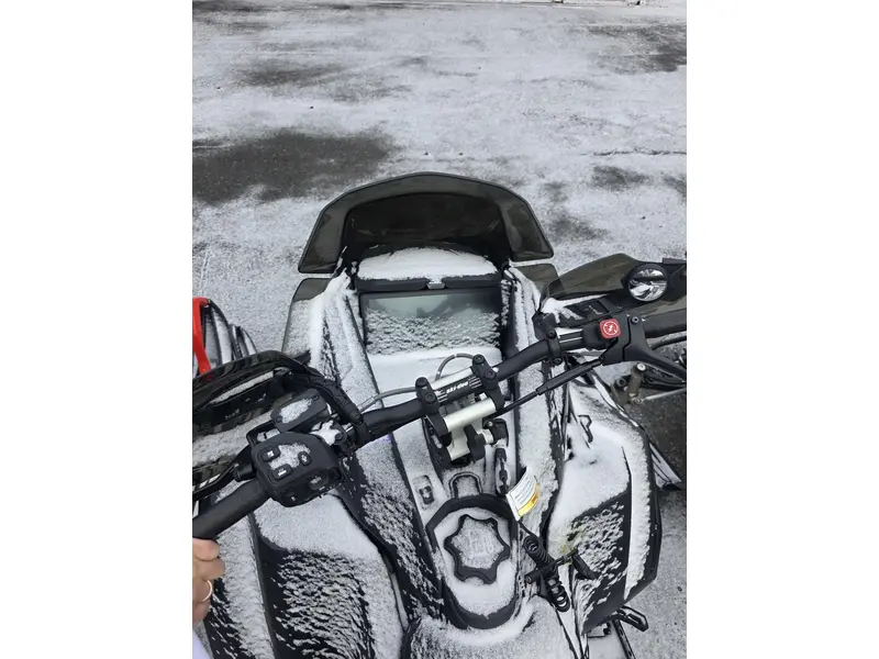 Ski-Doo Renegade XRS 900 ACE Turbo R 2025