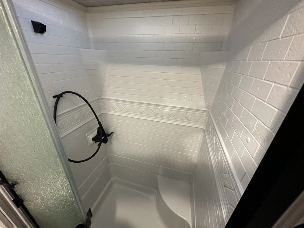 2024 Crusader Arrowhead 265mle alt