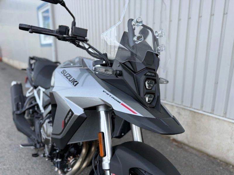 2026 Suzuki V-strom 800 alt