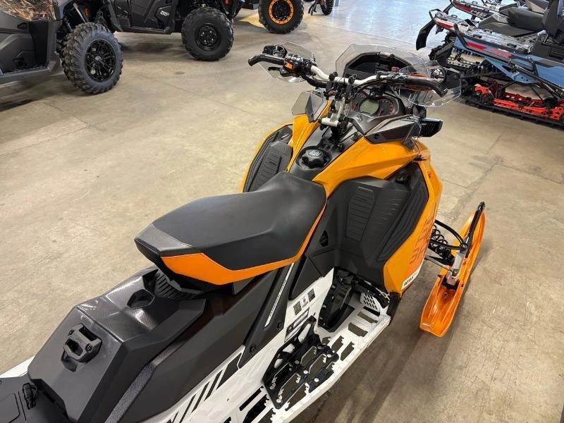 Ski-doo Renegade X 850 2017 alt
