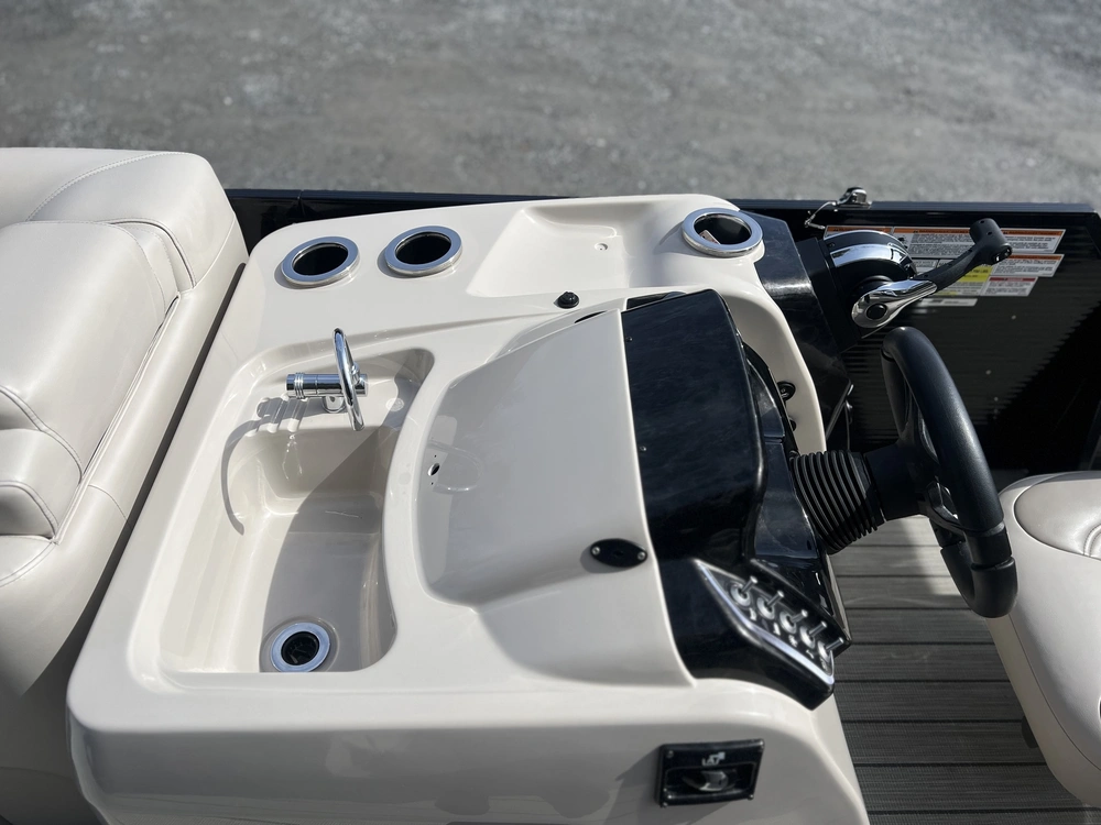 Princecraft Quorum 23l Sport 2021 alt